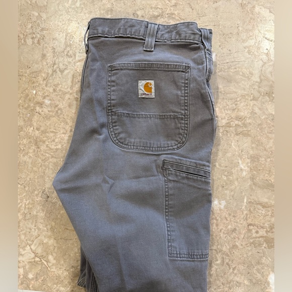 Carhartt cargos - Picture 1 of 8